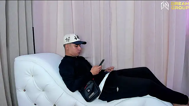 Yourslust  online show from March 26, 1:28 pm