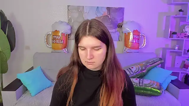 BonneyLove online show from October 4, 9:35 pm