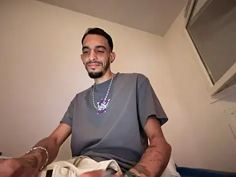 Rebeu313 online show from September 15, 7:25 pm