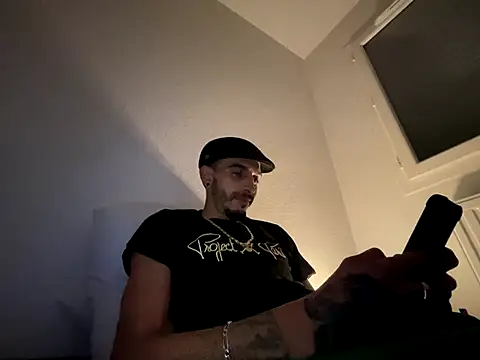 Rebeu313 online show from October 1, 3:45 am