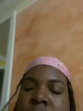 Snapshot of Alexa_paytom1 chatting on January 13, 12:19 am Alexa paytom1 online show from January 13, 12:19 am