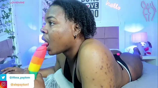 Snapshot of Alexa_paytom1 chatting on March 20, 12:08 am Alexa paytom1 online show from March 20, 12:08 am