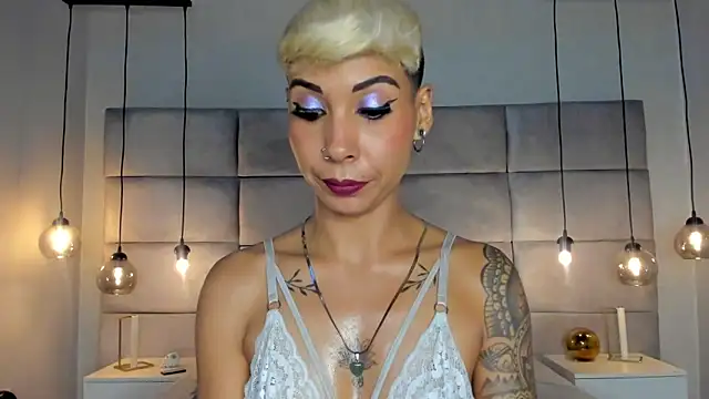 MiaMorgan  online show from January 12, 5:33 pm