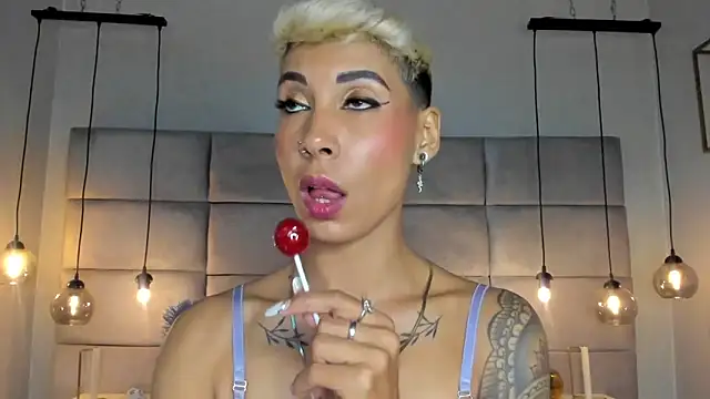 MiaMorgan  online show from January 13, 2:53 pm