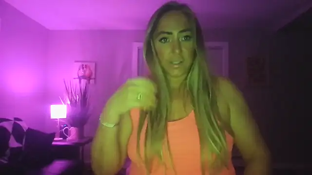 sunshinekisses online show from February 8, 12:17 am