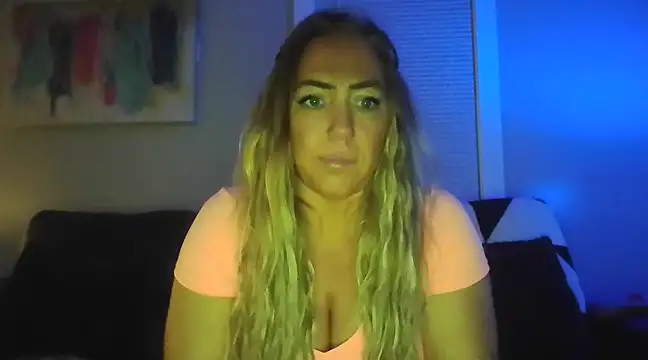 sunshinekisses online show from February 13, 11:47 pm