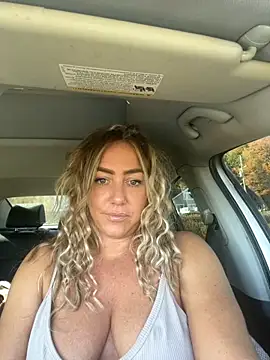 sunshinekisses online show from October 14, 5:25 pm