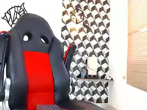 mathias cocks online show from December 17, 7:48 pm