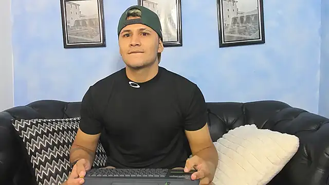 mathias cocks online show from September 19, 5:20 am