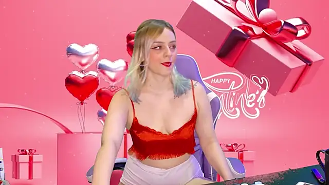 Snapshot of Dolce--Mia---Bianchi__07 chatting on February 2, 6:48 am Dolce--Mia---Bianchi 07 online show from February 2, 6:48 am