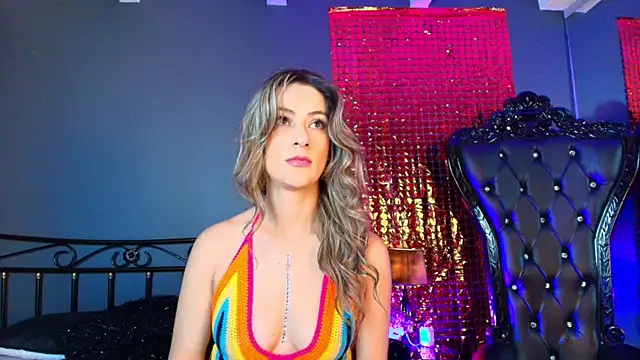 AryTorres  online show from October 15, 10:37 am