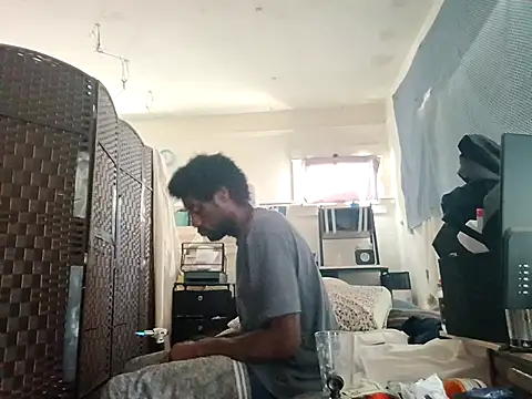 DevinToore online show from November 10, 7:35 pm