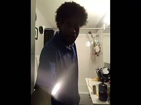 Snapshot of DevinToore chatting on March 16, 6:06 am DevinToore online show from March 16, 6:06 am