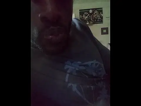 Snapshot of DevinToore chatting on March 19, 8:24 pm DevinToore online show from March 19, 8:24 pm