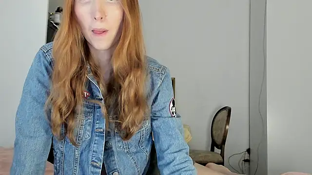 LisaIcon online show from October 2, 1:51 pm