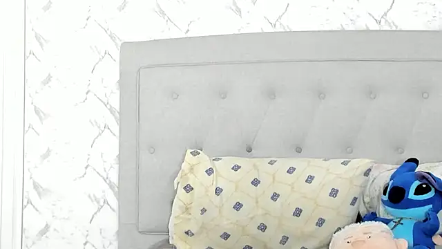 luigiferrara online show from January 10, 4:33 am