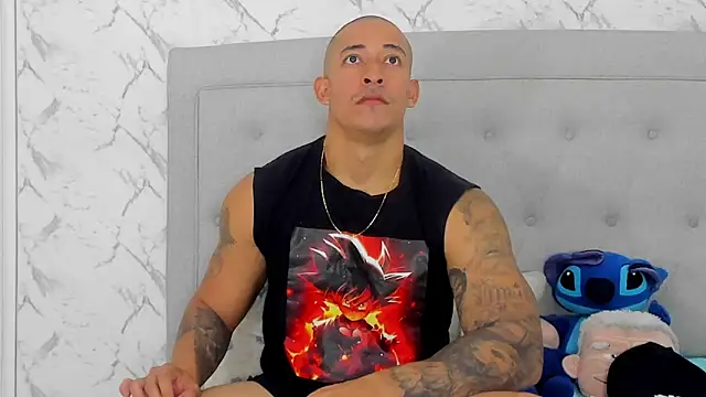 Snapshot of luigiferrara chatting on October 27, 9:41 pm luigiferrara online show from October 27, 9:41 pm