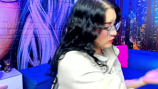 Violetaa diazz online show from December 6, 9:13 pm