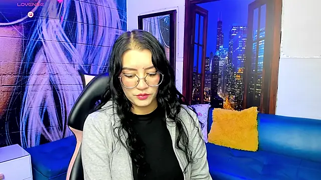 Violetaa diazz online show from March 12, 8:20 pm