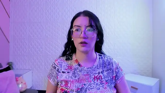 Violetaa diazz online show from June 6, 9:08 pm