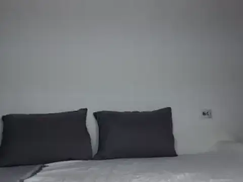 Snapshot of JunneWers chatting on March 8, 12:52 pm JunneWers online show from March 8, 12:52 pm