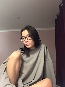 Snapshot of Milka23 chatting on December 29, 2:42 pm Milka23 online show from December 29, 2:42 pm