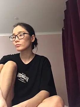 Snapshot of Milka23 chatting on January 10, 1:52 pm Milka23 online show from January 10, 1:52 pm