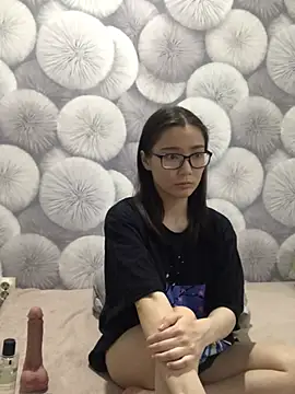 Snapshot of Milka23 chatting on March 2, 8:07 pm Milka23 online show from March 2, 8:07 pm