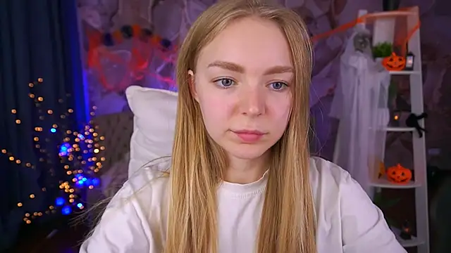 EmilySunshineS online show from November 1, 2:19 pm