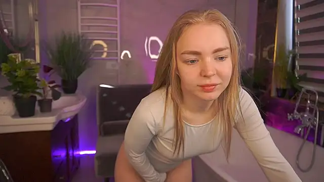 EmilySunshineS online show from April 25, 6:16 am