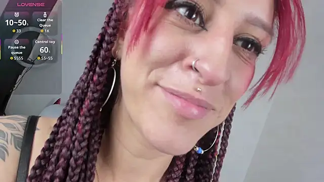 Snapshot of Sofi_F_w chatting on October 25, 10:15 pm Sofi F w online show from October 25, 10:15 pm