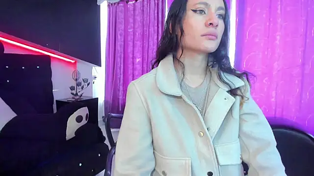 Snapshot of Coral_Gibson chatting on September 20, 1:45 pm Coral Gibson online show from September 20, 1:45 pm