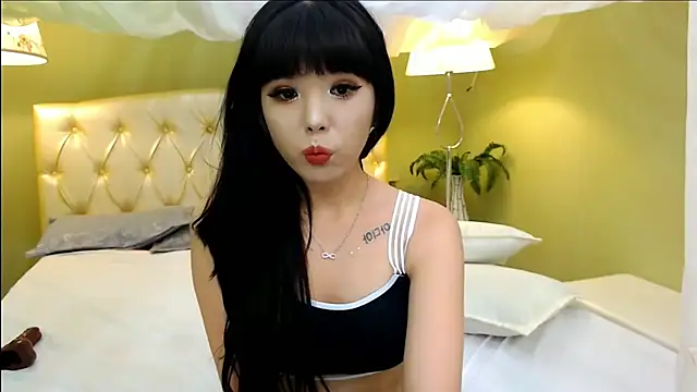 lilzannye online show from October 19, 7:58 pm