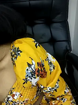 glam goddess online show from December 19, 12:45 am