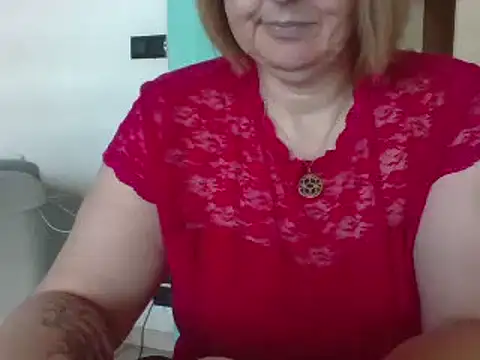 Snapshot of Sandcoq chatting on December 13, 11:34 am Sandcoq online show from December 13, 11:34 am