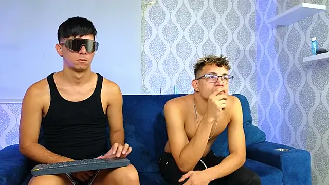 Boy4boy2 online show from December 22, 1:22 pm