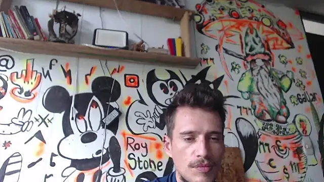 roystonee01 online show from October 13, 11:54 am