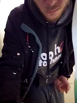 Snapshot of Alexxxmaster1312 chatting on February 6, 3:22 am Alexxxmaster1312 online show from February 6, 3:22 am