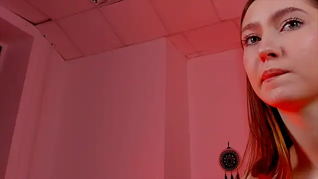 Snapshot of fuunnybunny chatting on December 19, 3:30 pm fuunnybunny online show from December 19, 3:30 pm