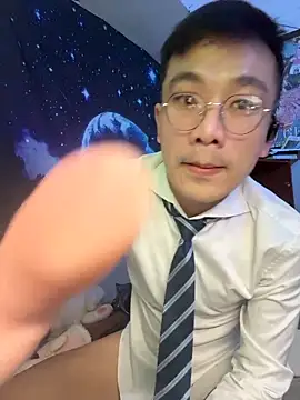 ex199212 online show from February 7, 10:30 am