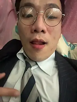 ex199212 online show from February 28, 1:12 pm