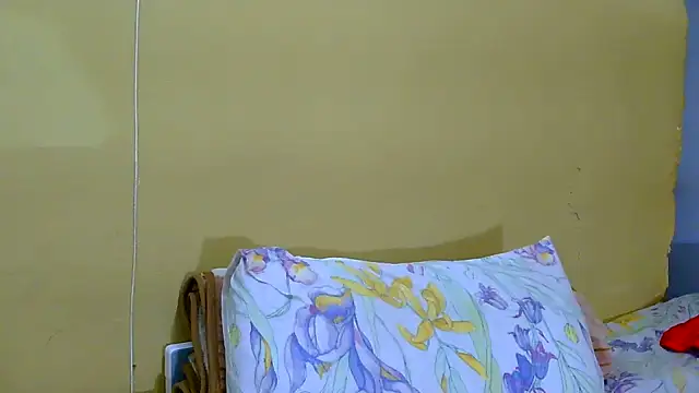 Snapshot of Mollybrookexx chatting on July 30, 6:34 am Mollybrookexx online show from July 30, 6:34 am