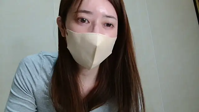 -Mami-xo online show from December 8, 2:30 pm