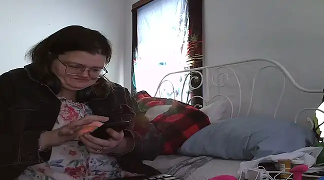 Snapshot of wild_hot_mess chatting on January 30, 7:48 pm wild hot mess online show from January 30, 7:48 pm