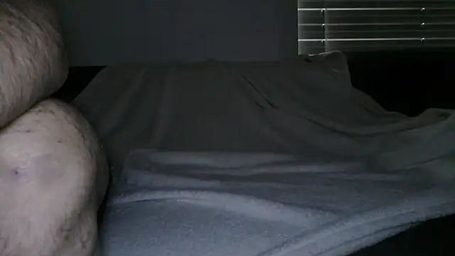 Snapshot of WilloGirl chatting on December 3, 10:50 am WilloGirl online show from December 3, 10:50 am