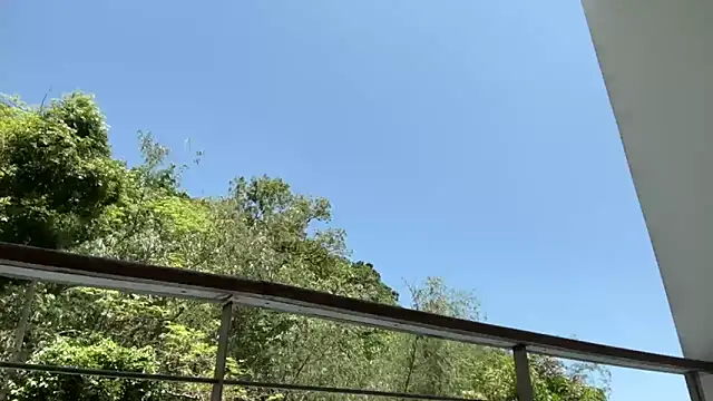 Leylah Linda online show from April 12, 6:18 am