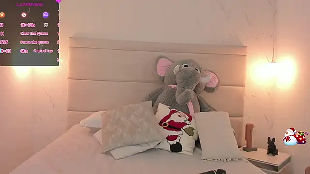 Mollymoon1 online show from December 20, 5:20 pm