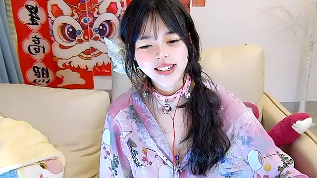 mango-a online show from February 3, 6:49 pm