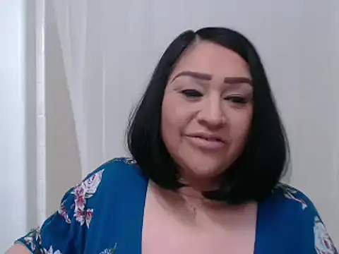 Snapshot of AlyssiaAmoreXO chatting on January 21, 10:30 pm AlyssiaAmoreXO online show from January 21, 10:30 pm