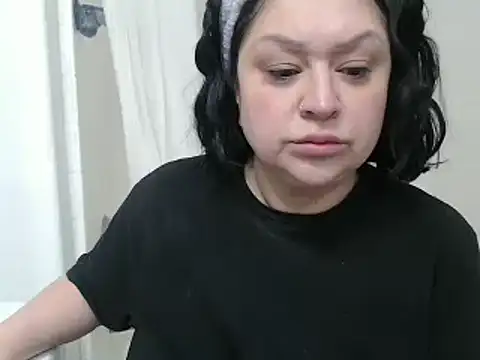 Snapshot of AlyssiaAmoreXO chatting on February 18, 1:11 pm AlyssiaAmoreXO online show from February 18, 1:11 pm